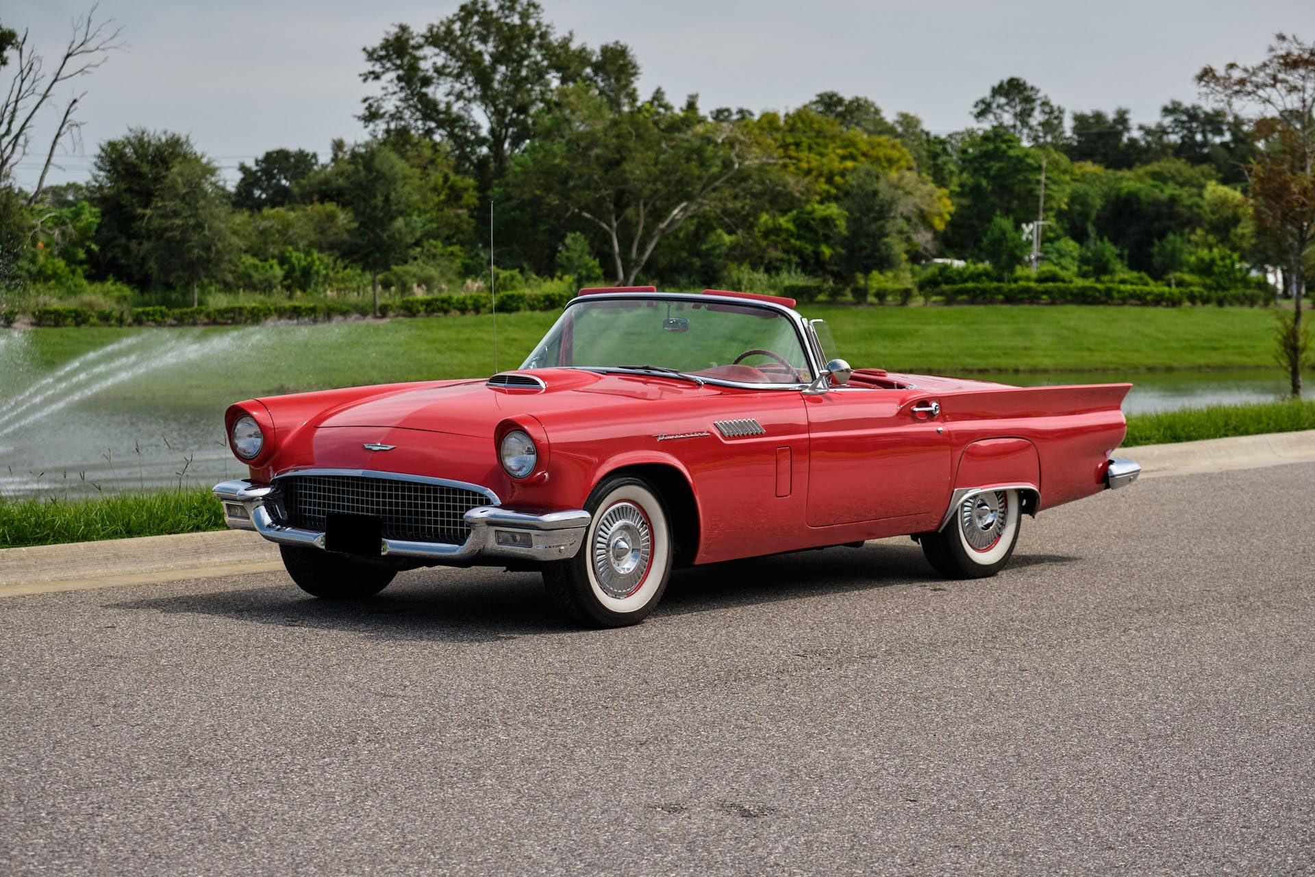 Ford Thunderbird